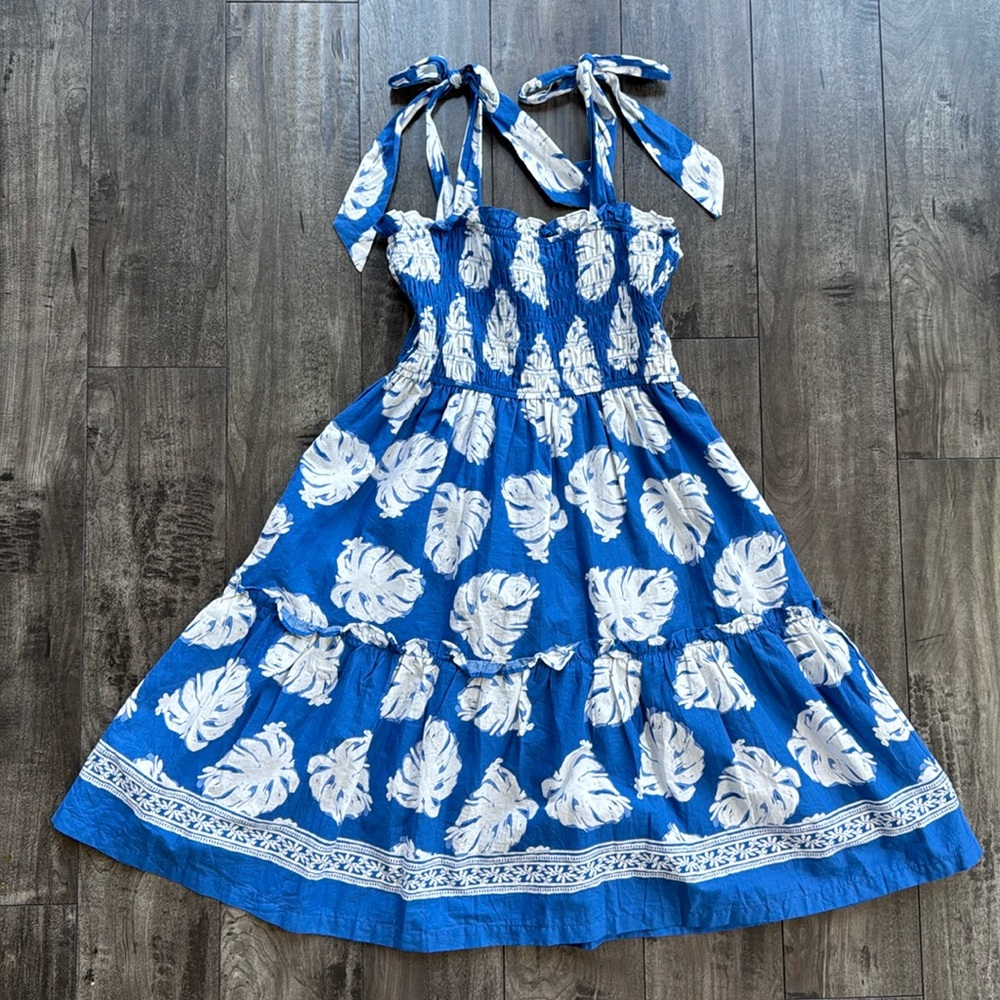 Pinch smocked dress